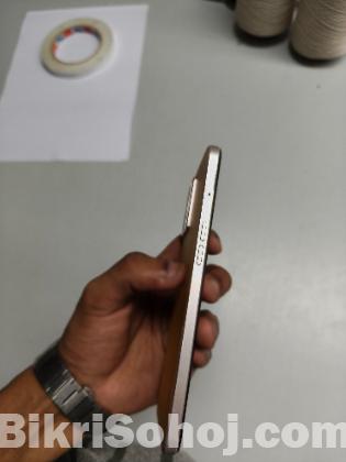 Oppo F21 Pro
